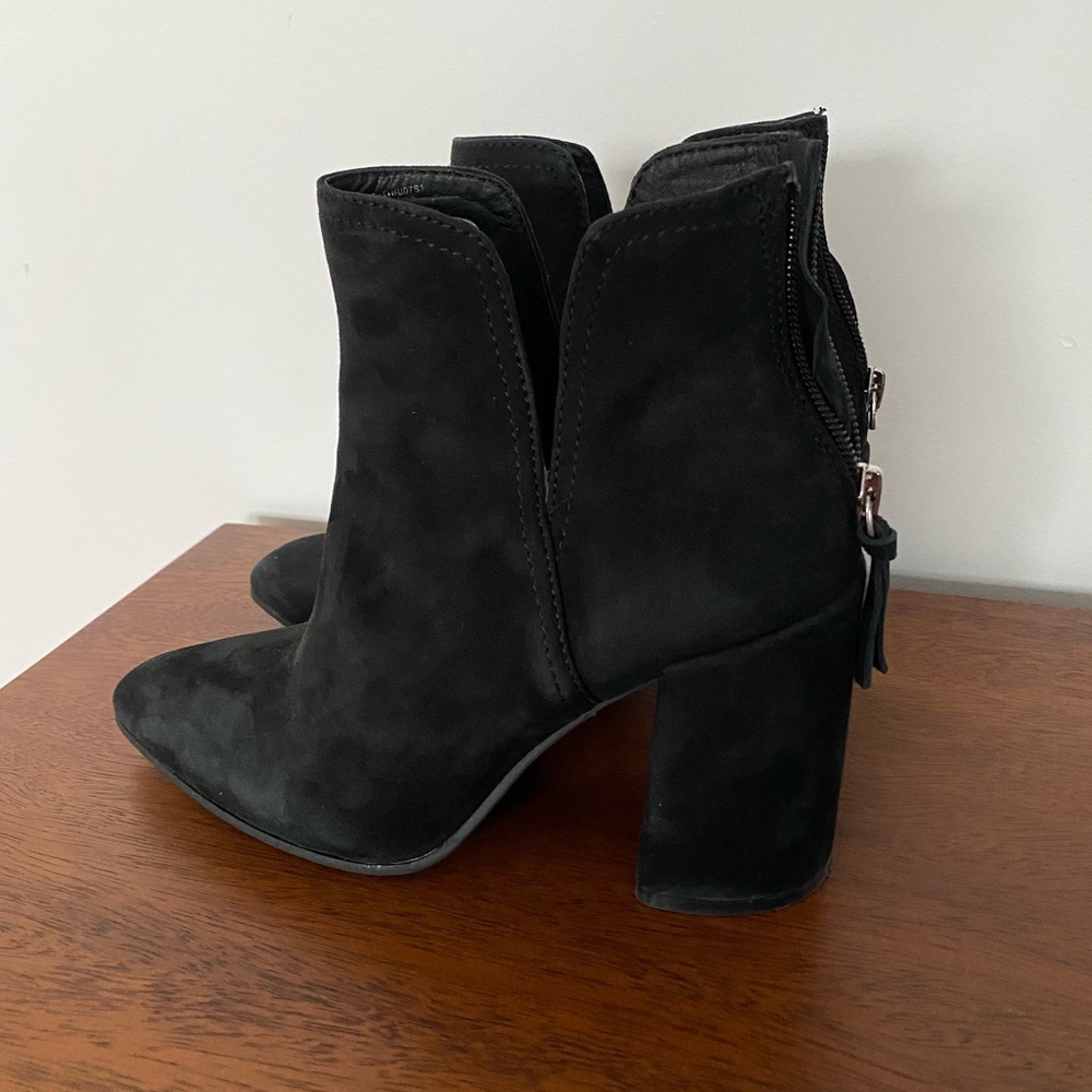 Steve Madden ankle boots in black suede - size 7